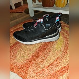 BALA 12 Black Athletic/Nurse Shoes Size 9.5 Very Good Pre-owned!